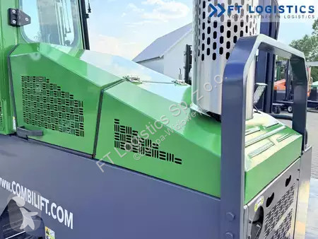 Многопосочен кар Combilift