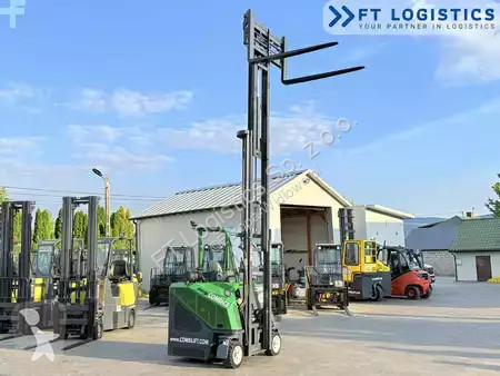 رافعة شوكية متعددة الاتجاهات Combilift