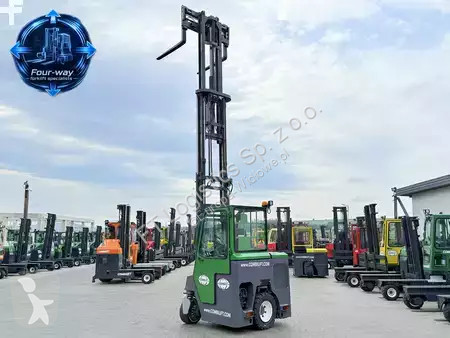 رافعة شوكية متعددة الاتجاهات Combilift