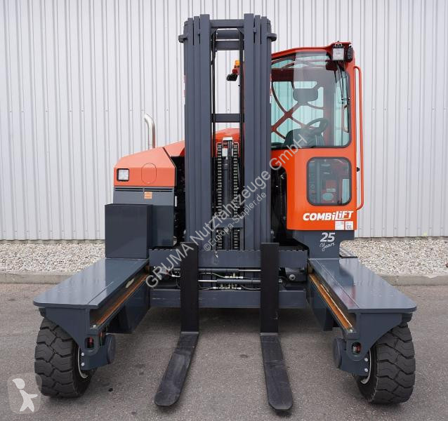 رافعة شوكية متعددة الاتجاهات Combilift
