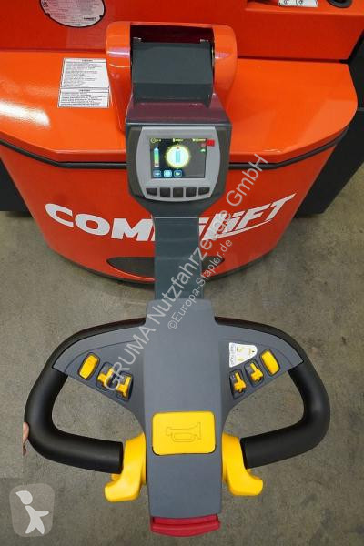 Stivuitor multidirectional Combilift  WR4