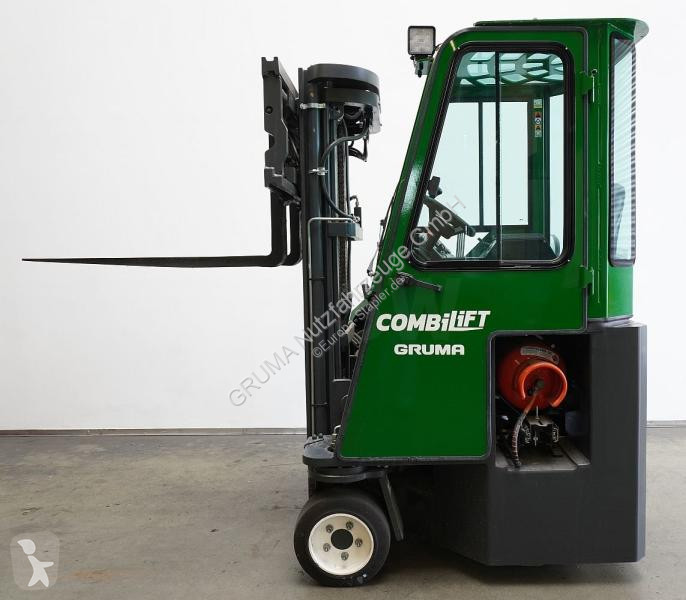 Stivuitor multidirectional Combilift CB2500LPG