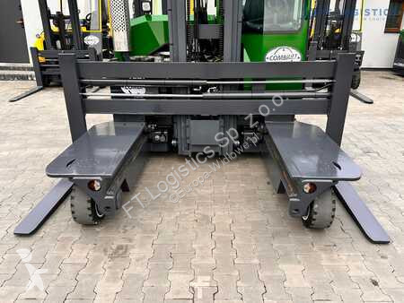 Stivuitor multidirectional Combilift