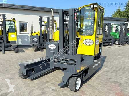 Stivuitor multidirectional Combilift