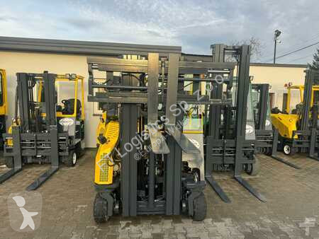 Stivuitor multidirectional Combilift