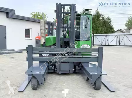 Štvorcestný vysokozdvižný vozík Combilift