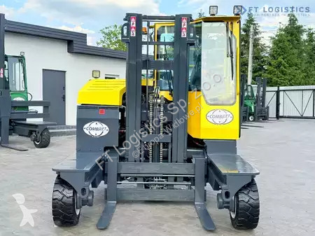 Štvorcestný vysokozdvižný vozík Combilift