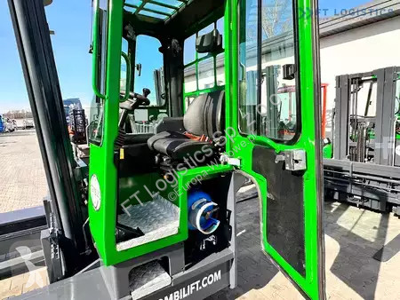 Štvorcestný vysokozdvižný vozík Combilift