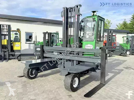 Štvorcestný vysokozdvižný vozík Combilift