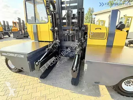 Štvorcestný vysokozdvižný vozík Combilift