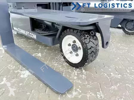 Štvorcestný vysokozdvižný vozík Combilift
