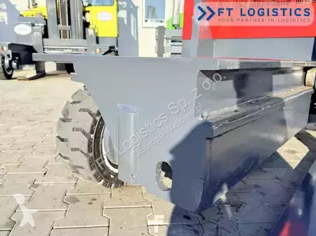 Štvorcestný vysokozdvižný vozík Combilift