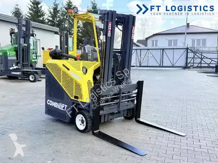 Štvorcestný vysokozdvižný vozík Combilift
