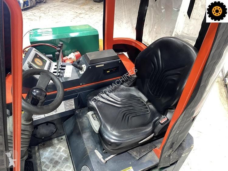 Многопосочен кар Combilift  CBE2500