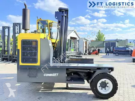 Многопосочен кар Combilift