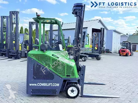 رافعة شوكية متعددة الاتجاهات Combilift