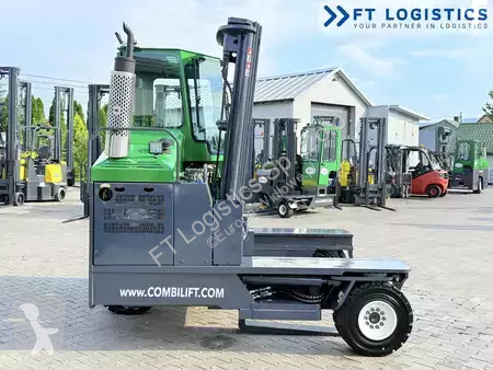 Stivuitor multidirectional Combilift
