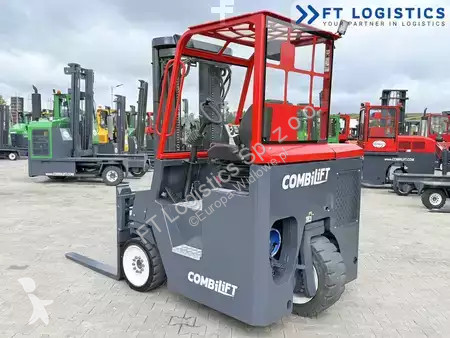 Многоходовой погрузчик Combilift