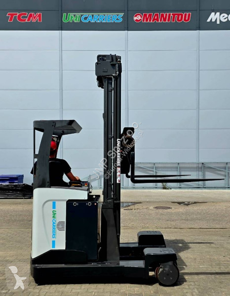 Многоходовой погрузчик Unicarriers UFW 250...
