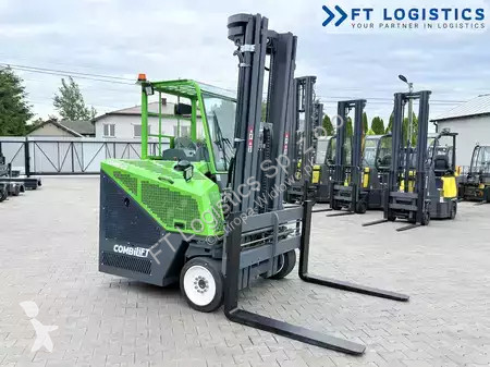 Многоходовой погрузчик Combilift
