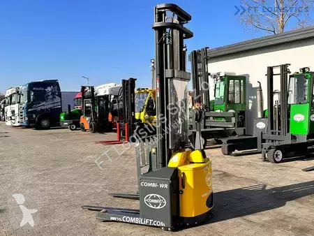 رافعة شوكية متعددة الاتجاهات Combilift