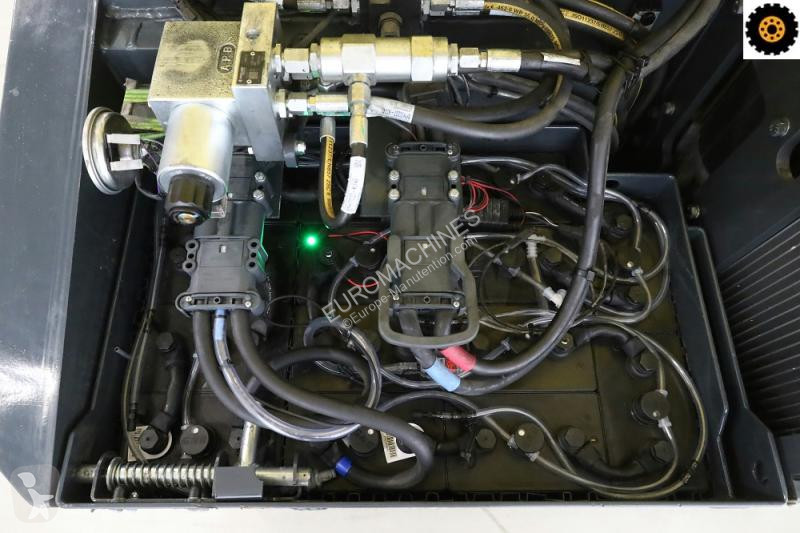 Chariot multidirectionnel Combilift  CBE-3000