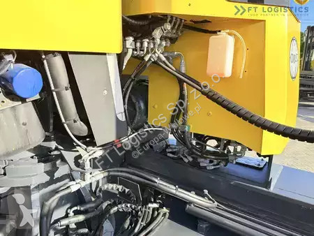 Štvorcestný vysokozdvižný vozík Combilift