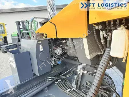 Štvorcestný vysokozdvižný vozík Combilift