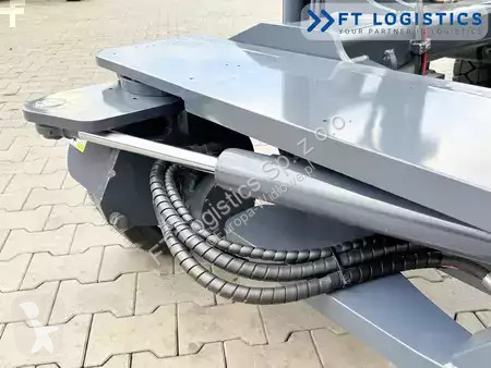 Štvorcestný vysokozdvižný vozík Combilift