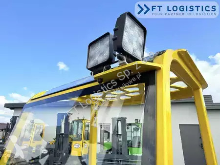 رافعة شوكية متعددة الاتجاهات Combilift