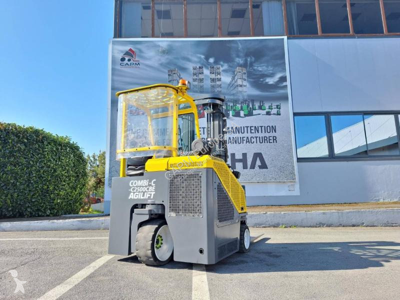 Empilhador multi direccional Combilift CB