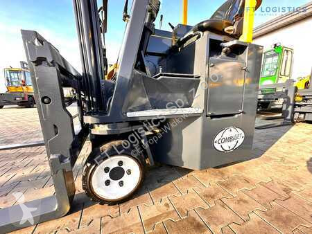 Stivuitor multidirectional Combilift