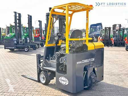 Empilhador multi direccional Combilift