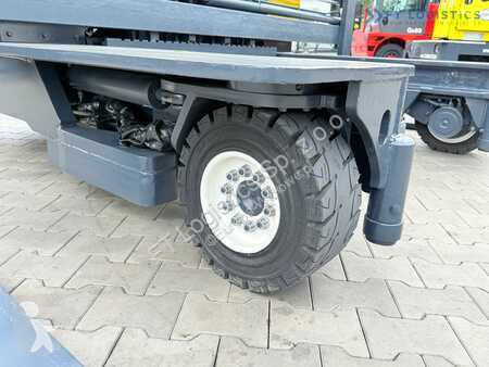 Stivuitor multidirectional Combilift