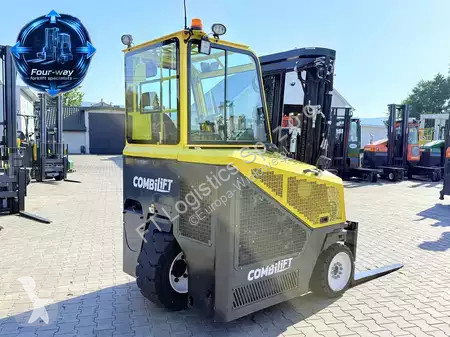 Stivuitor multidirectional Combilift