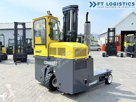 Stivuitor multidirectional Combilift