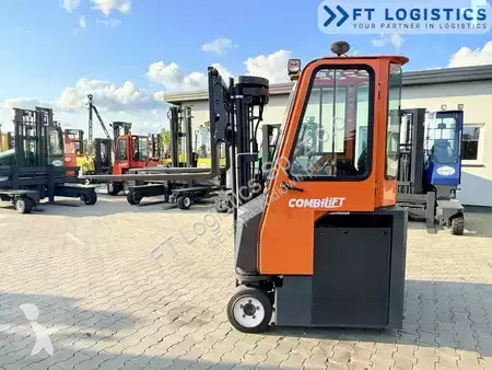 Stivuitor multidirectional Combilift