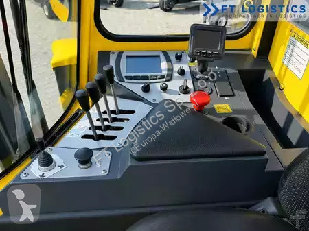 Многоходовой погрузчик Combilift