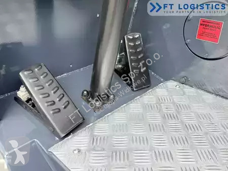 Многоходовой погрузчик Combilift
