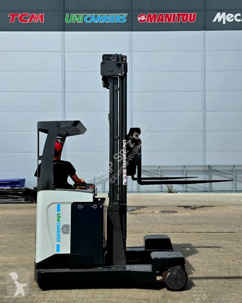 Многоходовой погрузчик Unicarriers UFW 250...