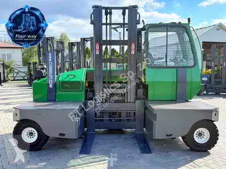 Stivuitor multidirectional Combilift
