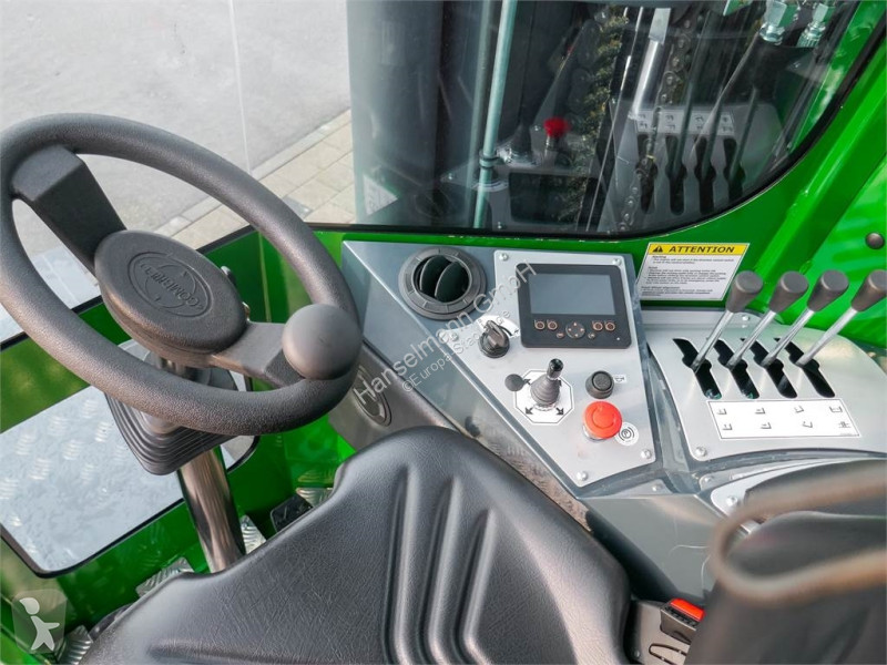 Empilhador multi direccional Combilift