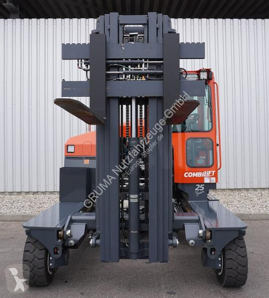 رافعة شوكية متعددة الاتجاهات Combilift