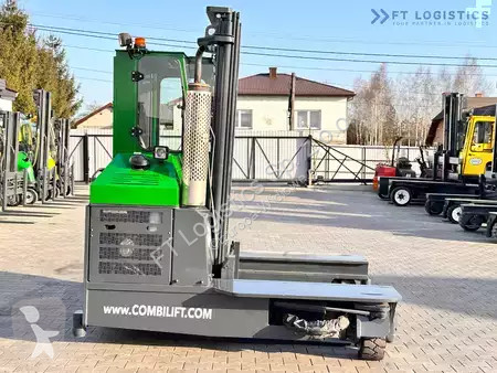 Štvorcestný vysokozdvižný vozík Combilift