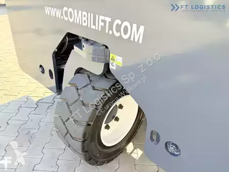 Štvorcestný vysokozdvižný vozík Combilift