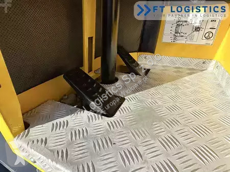 Štvorcestný vysokozdvižný vozík Combilift