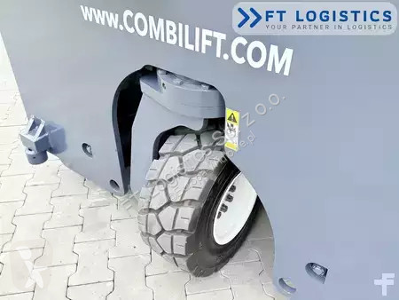 Štvorcestný vysokozdvižný vozík Combilift