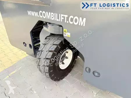Štvorcestný vysokozdvižný vozík Combilift