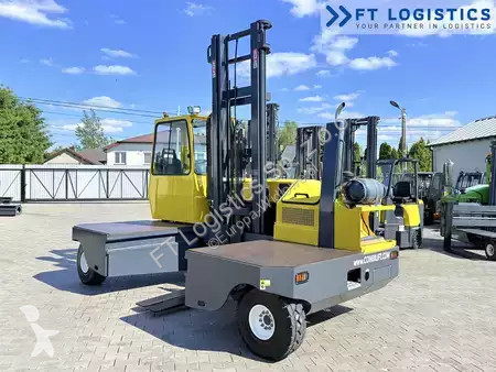 Stivuitor multidirectional Combilift