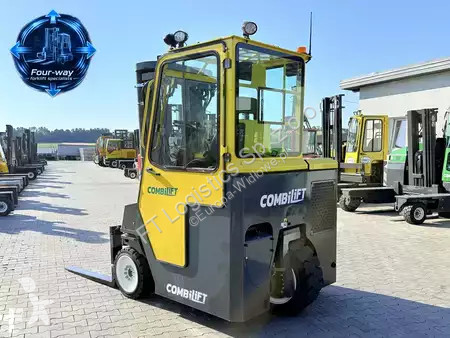 Stivuitor multidirectional Combilift